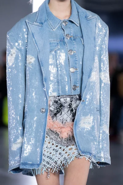 Look 106
